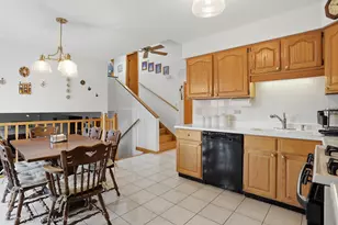 8640 Narragansett Ave, Burbank, IL 60459 - Photo 11