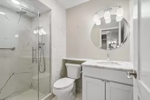 5855 N Sheridan Rd, Chicago, IL 60660 - Photo 11