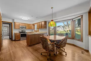 2408 Barkdoll Rd, Naperville, IL 60565 - Photo 11