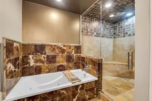 4405 N Greenview Ave, Chicago, IL 60640 - Photo 23