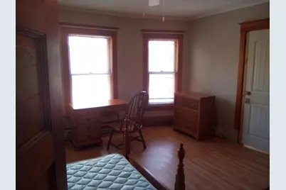 226 W Locust Street, Dekalb, IL 60115 - Photo 17