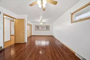 452 E 167th St, South Holland, IL 60473 - Photo 21