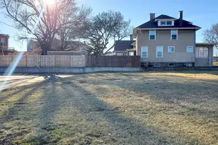 1612 5th St, Peru, IL 61354 - Photo 37