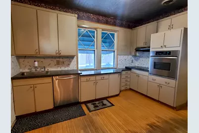 1612 5th Street, Peru, IL 61354 - Photo 21