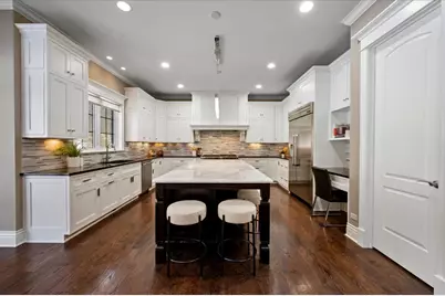 641 Lakeside Drive, Hinsdale, IL 60521 - Photo 31