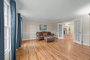 1002 Shimer Ct, Naperville, IL 60565 - Photo 3