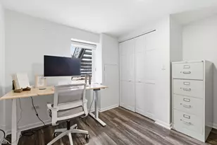 2862 N Woodard St, Chicago, IL 60618 - Photo 27