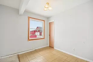 9610 S Swell Rd, Kinsman, IL 60437 - Photo 15
