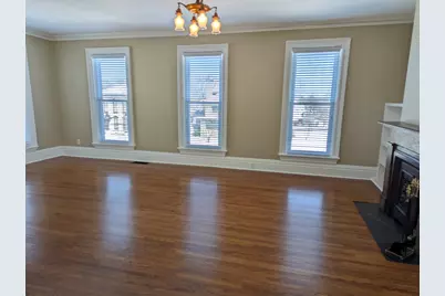 837 W Stephenson Street #Up, Freeport, IL 61032 - Photo 7