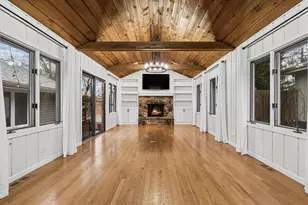 195 E Oak Glen Dr, Bartlett, IL 60103 - Photo 5