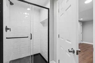 195 E Oak Glen Dr, Bartlett, IL 60103 - Photo 23