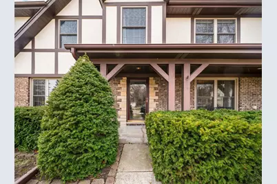 1341 Trinity Place, Libertyville, IL 60048 - Photo 3