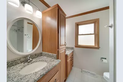 1341 Trinity Place, Libertyville, IL 60048 - Photo 15