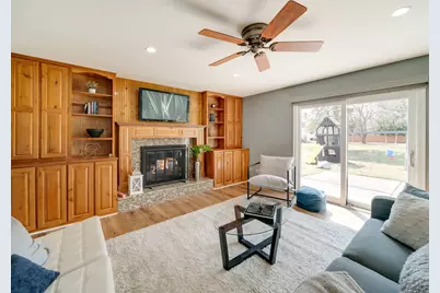 1341 Trinity Place, Libertyville, IL 60048 - Photo 7