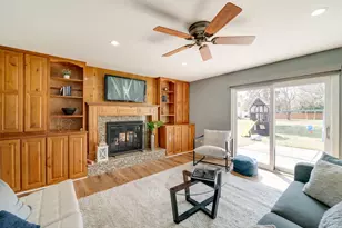 1341 Trinity Pl, Libertyville, IL 60048 - Photo 7