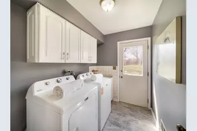 1341 Trinity Place, Libertyville, IL 60048 - Photo 11