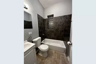 3923 W Lexington Street, Chicago, IL 60624 - Photo 5