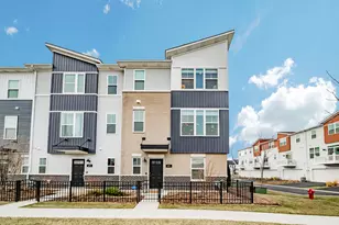 871 Finley Dr, Aurora, IL 60504 - Photo 1