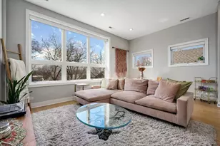 2705 N Hamlin Ave, Chicago, IL 60647 - Photo 3