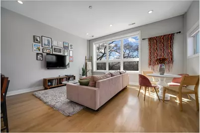 2705 N Hamlin Avenue #3, Chicago, IL 60647 - Photo 9