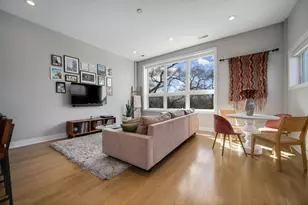 2705 N Hamlin Ave, Chicago, IL 60647 - Photo 9