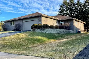 1344 S Trainer Rd, Rockford, IL 61108 - Photo 1