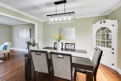 606 Thackeray Lane, Fox River Grove, IL 60021 - Photo 7