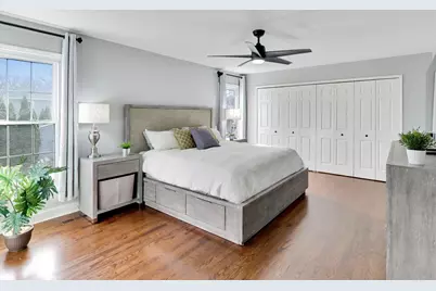 606 Thackeray Lane, Fox River Grove, IL 60021 - Photo 17