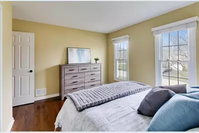 606 Thackeray Lane, Fox River Grove, IL 60021 - Photo 23