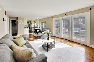 606 Thackeray Ln, Fox River Grove, IL 60021 - Photo 15