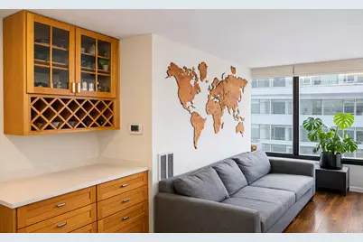 230 E Ontario Street #1803, Chicago, IL 60611 - Photo 3