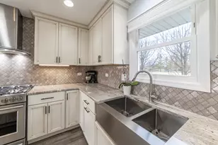 16612 Meadow Ct, Tinley Park, IL 60477 - Photo 11