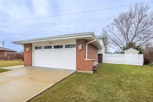 16612 Meadow Ct, Tinley Park, IL 60477 - Photo 33