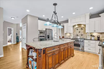 4204 Falkner Drive, Naperville, IL 60564 - Photo 11