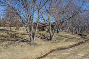 2917 Brookview Dr, Freeport, IL 61032 - Photo 1