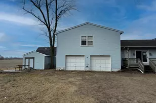 5690 W State Route 17, Kankakee, IL 60901 - Photo 9