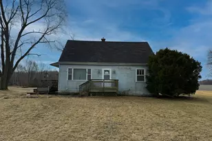 5690 W State Route 17, Kankakee, IL 60901 - Photo 1