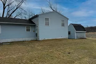 5690 W State Route 17, Kankakee, IL 60901 - Photo 5