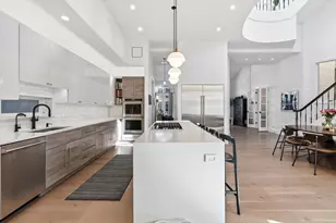 1936 N Wilmot Ave, Chicago, IL 60647 - Photo 15