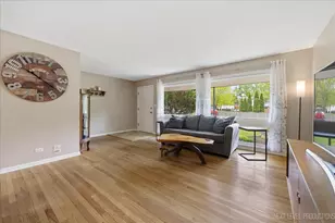 29W454 Ray Ave, West Chicago, IL 60185 - Photo 9