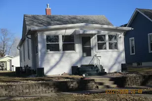 1412 13th St, Moline, IL 61265 - Photo 3