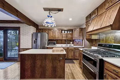 571 Dara James Road, Des Plaines, IL 60016 - Photo 9