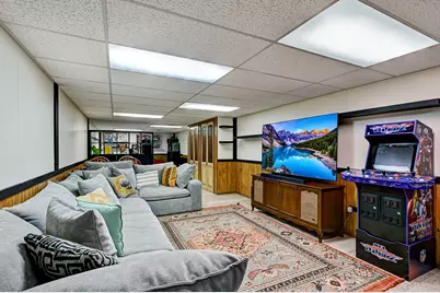 571 Dara James Road, Des Plaines, IL 60016 - Photo 17