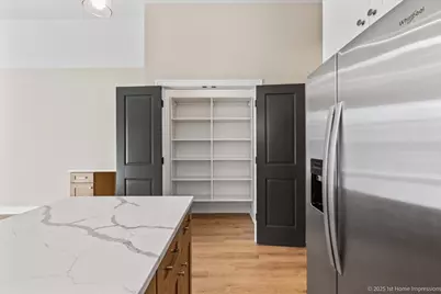 4932 S Champlain Avenue, Chicago, IL 60615 - Photo 11