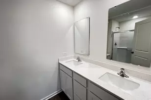 396 Summit Cir, Lombard, IL 60148 - Photo 13