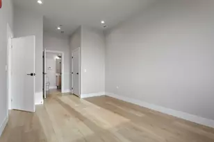 2505 W Farragut Ave, Chicago, IL 60625 - Photo 23