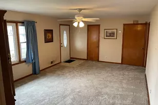 1804 W Copeland St, Marion, IL 62959 - Photo 3