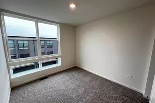 383 Summit Cir, Lombard, IL 60148 - Photo 7