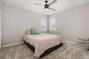 157 N Crooked Lake Ln, Lindenhurst, IL 60046 - Photo 29