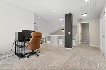 157 N Crooked Lake Lane, Lindenhurst, IL 60046 - Photo 27